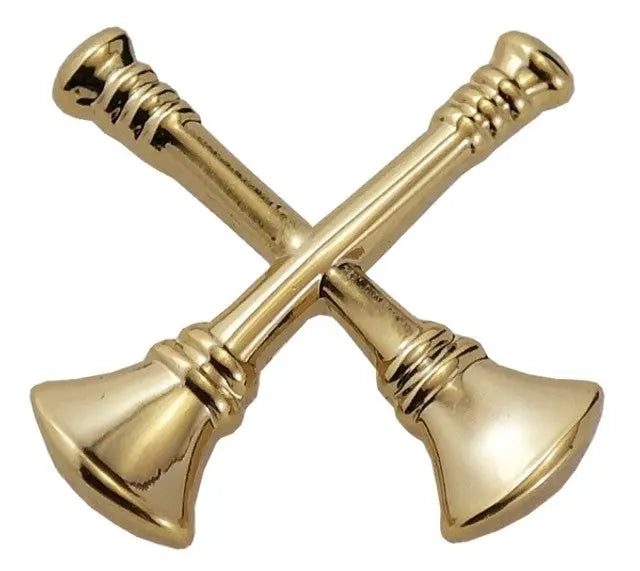 Hero's Pride - Collar Brass