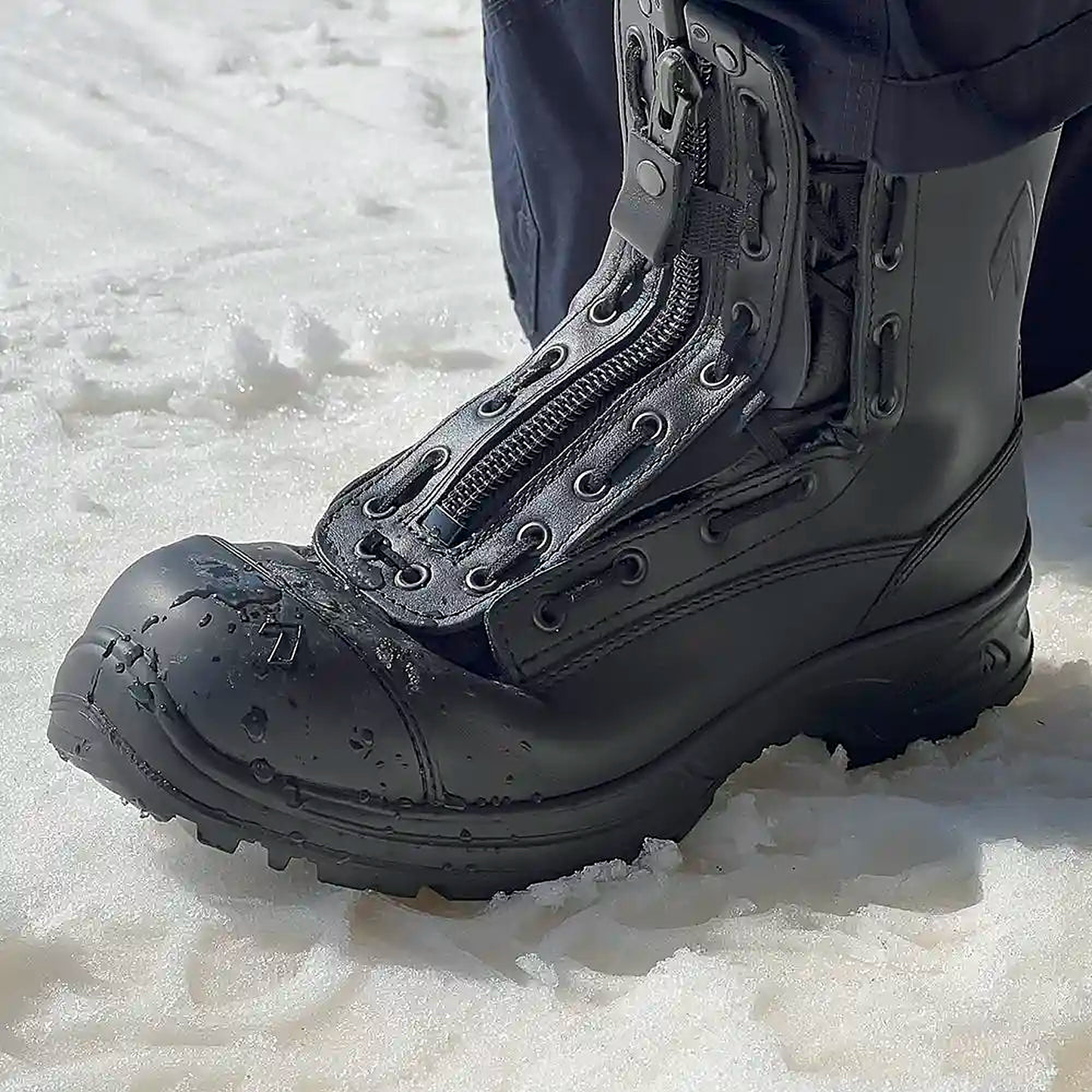 HAIX Airpower XR2 Winter zipper lacing system