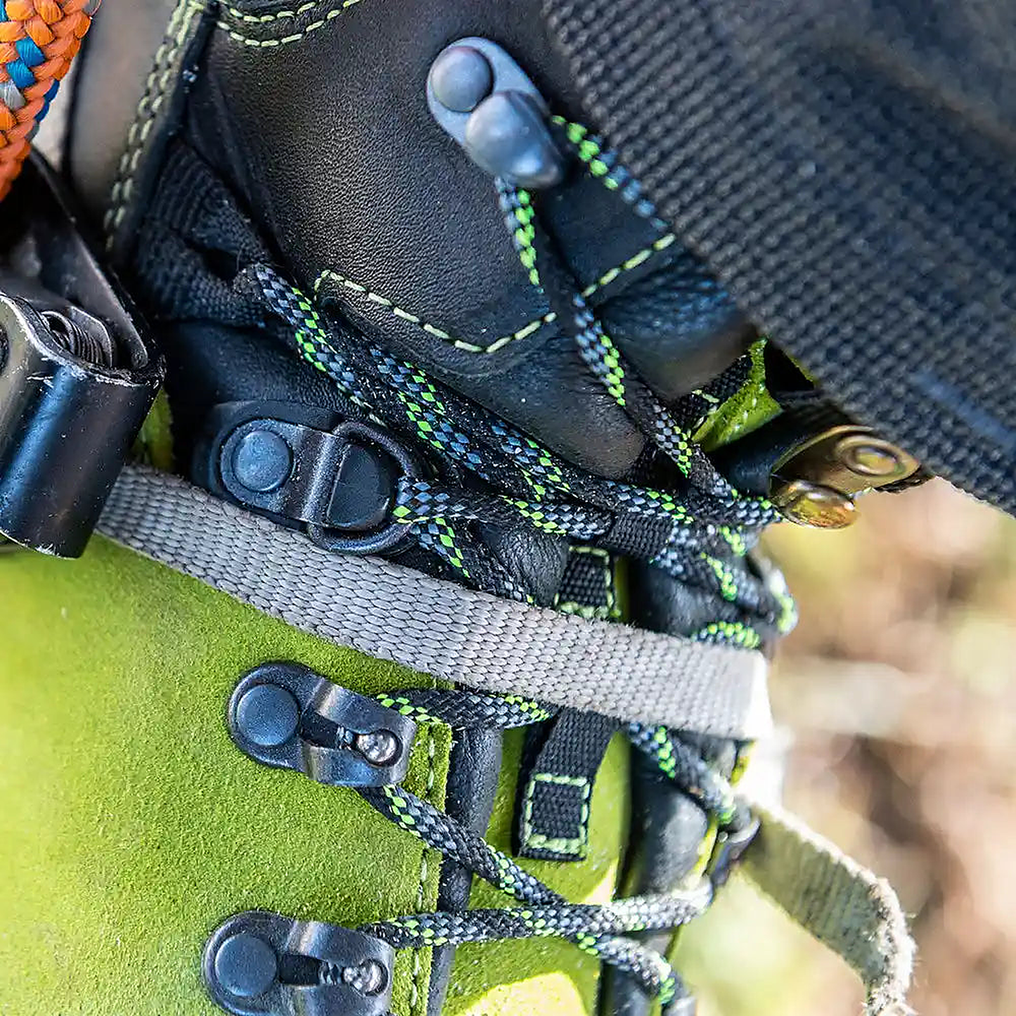 HAIX Protector Ultra 2-zone lacing