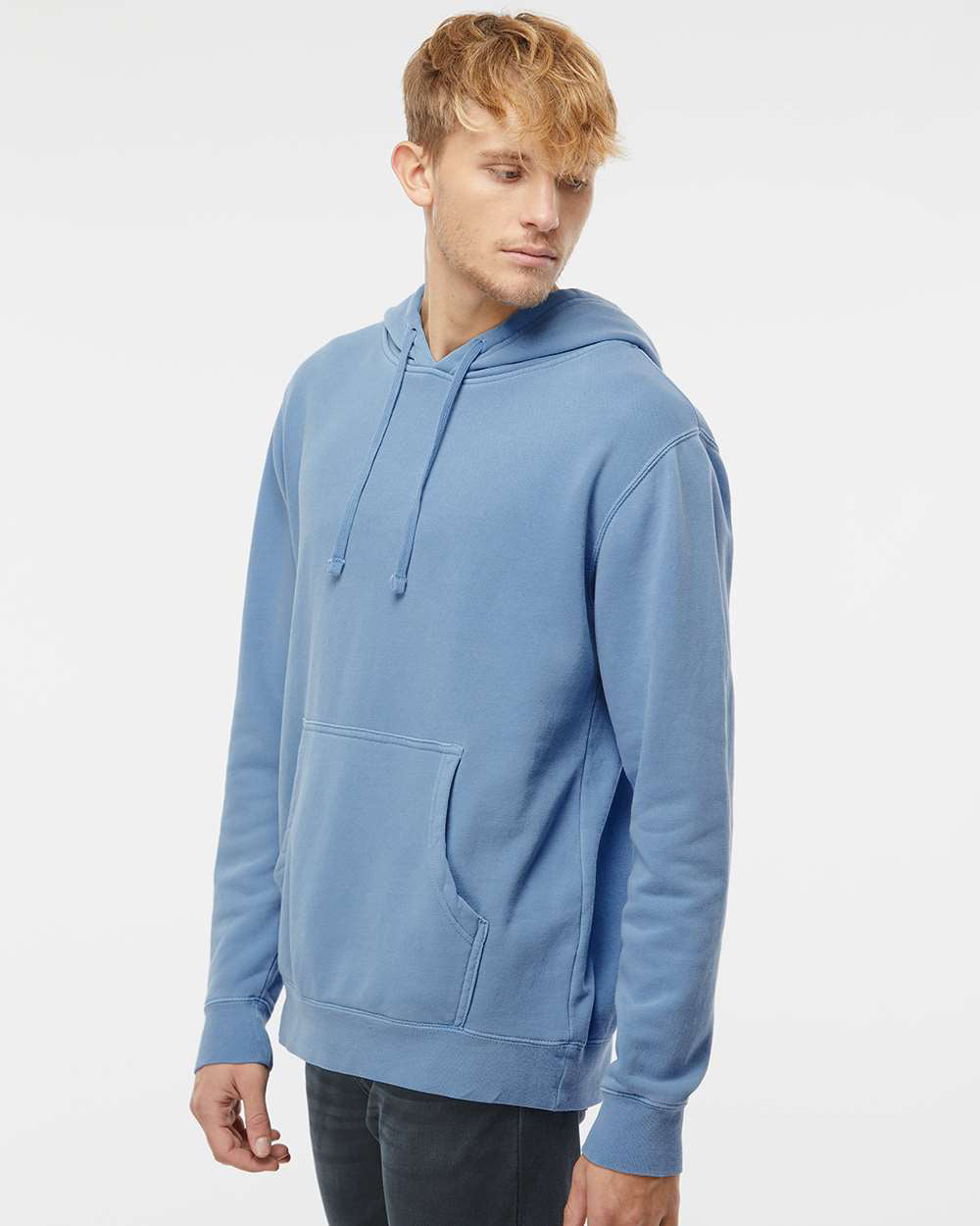 Independent Trading Company 9oz. Unisex Midweight Pigment Dye Pullover Hood in Blue — side view (2)